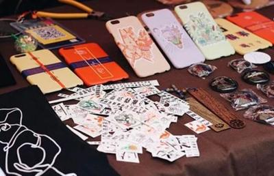 走進(jìn)大學(xué)文創(chuàng)市場 機遇與矛盾并存的文化產(chǎn)業(yè)新生態(tài)